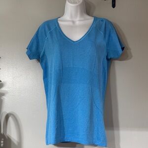 LULULEMON V NECK SWIFTLY
